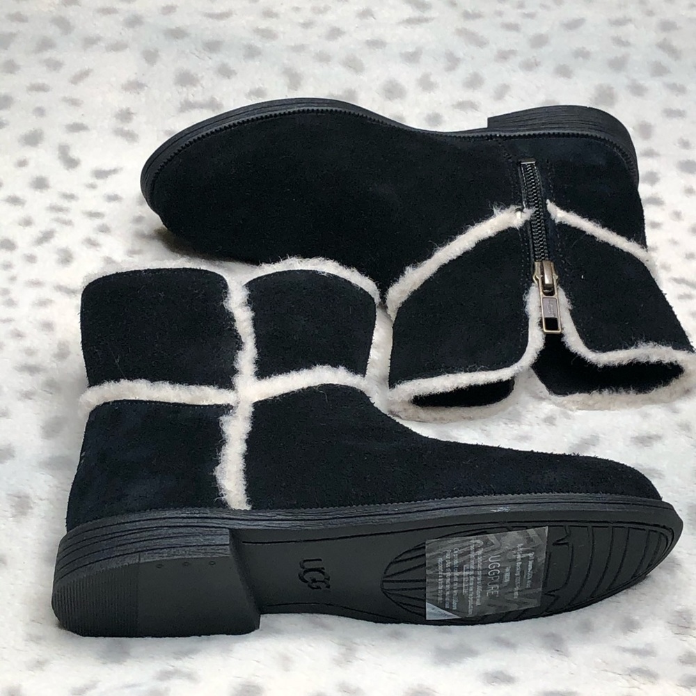 Ugg Coletta Ankle Bootie Suede Shearling Boot - Picture 4 of 7